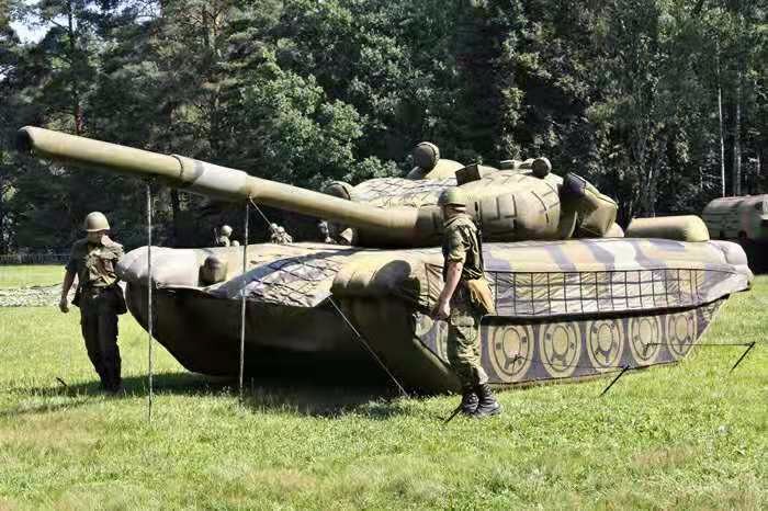 榆社大型军用充气坦克